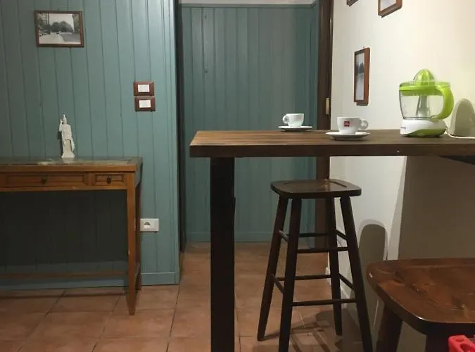 Pied At Terre * Trieste